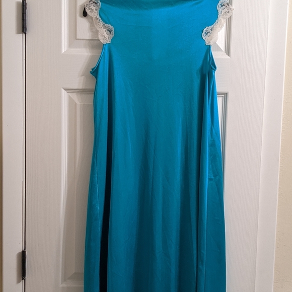 Vintage Chemise & Robe - Picture 7 of 10